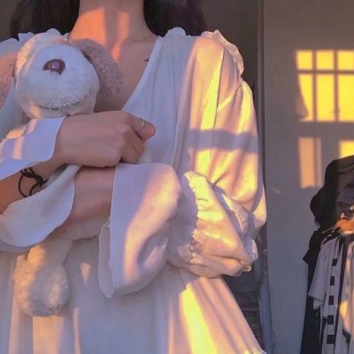男生女生向前冲